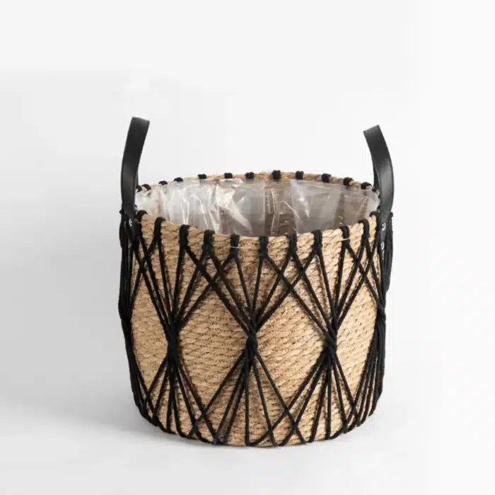 Cache pot rotin 6